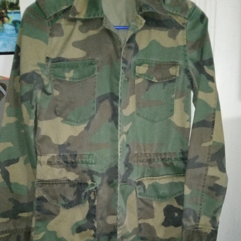 Women's jacket - Picture 2 of 2